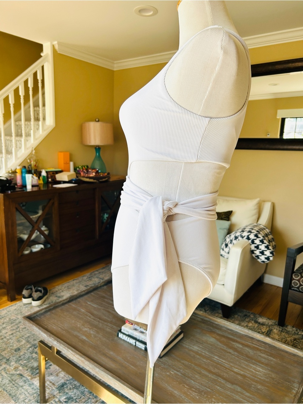 Beach Riot Carlie One-Shoulder White Cutout Tie-Side Swimsuit Small NWOT - Picture 8 of 12